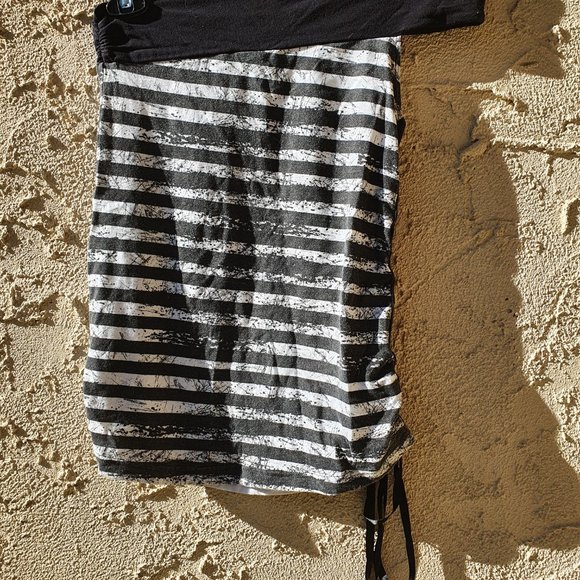 Iron Fist B&W Striped Pirates & Lovers Top - Picture 2 of 4